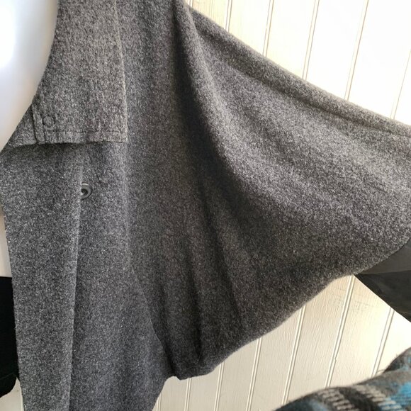 Luukaa Gray Wool Draped Dolman Sleeve Swing Style Jacket Coat US 10 Snap Close - Picture 4 of 16